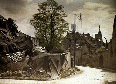 Ansicht der Ruinen, Soissons, Aisne, Frankreich, 1917 von Fernand Cuville